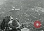 Immagine di Cristo Redentore statua Rio de Janeiro in Brasile, 1932, secondo 56 filmato di repertorio 65675051989