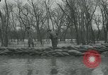 Immagine di Prigionieri lotta flood Glendora Mississippi USA, 1932, secondo 36 filmato di repertorio 65675051990