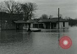 Immagine di Prigionieri lotta flood Glendora Mississippi USA, 1932, secondo 61 filmato di repertorio 65675051990
