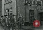 Standbild National Guard Truppen patrouillieren nach Armistice Day Incident Centralia Washington USA, 1919, aus Sekunde 29 historischem Filmmaterial Videoclip 65675052001