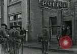 Standbild National Guard Truppen patrouillieren nach Armistice Day Incident Centralia Washington USA, 1919, aus Sekunde 30 historischem Filmmaterial Videoclip 65675052001