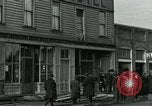 Standbild National Guard Truppen patrouillieren nach Armistice Day Incident Centralia Washington USA, 1919, aus Sekunde 48 historischem Filmmaterial Videoclip 65675052001