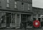Standbild National Guard Truppen patrouillieren nach Armistice Day Incident Centralia Washington USA, 1919, aus Sekunde 55 historischem Filmmaterial Videoclip 65675052001