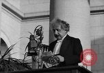 Standbild Albert Einstein California United States USA, 1935, aus Sekunde 17 historischem Filmmaterial Videoclip 65675052005