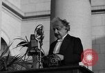 Standbild Albert Einstein California United States USA, 1935, aus Sekunde 27 historischem Filmmaterial Videoclip 65675052005
