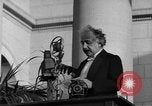 Standbild Albert Einstein California United States USA, 1935, aus Sekunde 28 historischem Filmmaterial Videoclip 65675052005