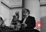 Standbild Albert Einstein California United States USA, 1935, aus Sekunde 32 historischem Filmmaterial Videoclip 65675052005