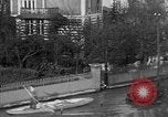 Standbild überflutete Straßen Charenton FRANKREICH, 1930, aus Sekunde 17 historischem Filmmaterial Videoclip 65675052007