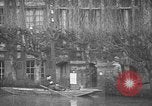 Standbild überflutete Straßen Charenton FRANKREICH, 1930, aus Sekunde 21 historischem Filmmaterial Videoclip 65675052007