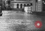 Immagine di Reno allagato strade di Coblenza Koblenz Germania, 1930, secondo 26 filmato di repertorio 65675052008