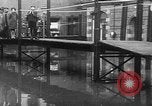 Immagine di Reno allagato strade di Coblenza Koblenz Germania, 1930, secondo 30 filmato di repertorio 65675052008
