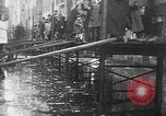 Immagine di Reno allagato strade di Coblenza Koblenz Germania, 1930, secondo 40 filmato di repertorio 65675052008
