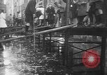 Immagine di Reno allagato strade di Coblenza Koblenz Germania, 1930, secondo 43 filmato di repertorio 65675052008