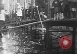 Immagine di Reno allagato strade di Coblenza Koblenz Germania, 1930, secondo 44 filmato di repertorio 65675052008