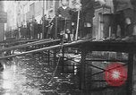 Immagine di Reno allagato strade di Coblenza Koblenz Germania, 1930, secondo 47 filmato di repertorio 65675052008