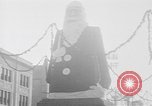 Standbild Santa Claus Upper Darby Pennsylvania USA, 1930, aus Sekunde 17 historischem Filmmaterial Videoclip 65675052018