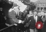 Standbild Santa Claus Upper Darby Pennsylvania USA, 1930, aus Sekunde 53 historischem Filmmaterial Videoclip 65675052018