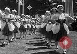 Image Mai jour Reine couronnement San Francisco California USA, 1937, de la seconde 30 séquences d'archives historiques vidéo 65675052019