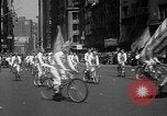 Standbild Union Workers New York City USA, 1937, aus Sekunde 24 historischem Filmmaterial Videoclip 65675052020
