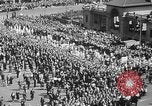 Standbild Union Workers New York City USA, 1937, aus Sekunde 33 historischem Filmmaterial Videoclip 65675052020