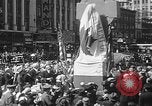 Image Memorial de Francis P Duffy New York City USA, 1937, de la seconde 36 séquences d'archives historiques vidéo 65675052022