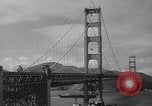 Standbild Goldene niet Abschluss der Golden Gate Bridge San Francisco California USA, 1937, aus Sekunde 12 historischem Filmmaterial Videoclip 65675052024