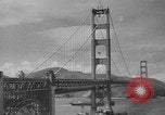 Standbild Goldene niet Abschluss der Golden Gate Bridge San Francisco California USA, 1937, aus Sekunde 16 historischem Filmmaterial Videoclip 65675052024