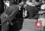 Standbild Goldene niet Abschluss der Golden Gate Bridge San Francisco California USA, 1937, aus Sekunde 36 historischem Filmmaterial Videoclip 65675052024