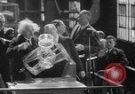 Standbild Albert Einstein Lester Pennsylvania USA, 1937, aus Sekunde 30 historischem Filmmaterial Videoclip 65675052025