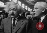 Standbild Albert Einstein Lester Pennsylvania USA, 1937, aus Sekunde 40 historischem Filmmaterial Videoclip 65675052025