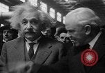 Standbild Albert Einstein Lester Pennsylvania USA, 1937, aus Sekunde 41 historischem Filmmaterial Videoclip 65675052025