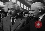 Standbild Albert Einstein Lester Pennsylvania USA, 1937, aus Sekunde 42 historischem Filmmaterial Videoclip 65675052025