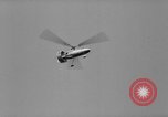 Immagine di Ala rotante aeromobile United States USA, 1964, secondo 55 filmato di repertorio 65675052052