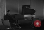 Immagine di Lounge a bordo LZ 129 dirigibile Hindenburg Lakehurst Naval Air Station New Jersey USA, 1936, secondo 62 filmato di repertorio 65675052068