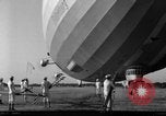 Standbild Luftschiff LZ 129 Hindenburg Lakehurst Naval Air Station New Jersey USA, 1936, aus Sekunde 7 historischem Filmmaterial Videoclip 65675052077