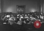 Standbild Alliierten Kontrollrat Berlin Schöneberg Deutschland, 1945, aus Sekunde 11 historischem Filmmaterial Videoclip 65675052081