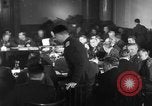 Standbild Alliierten Kontrollrat Berlin Schöneberg Deutschland, 1945, aus Sekunde 13 historischem Filmmaterial Videoclip 65675052081