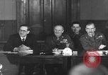 Standbild Alliierten Kontrollrat Berlin Schöneberg Deutschland, 1945, aus Sekunde 32 historischem Filmmaterial Videoclip 65675052081