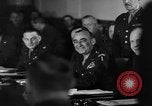 Standbild Alliierten Kontrollrat Berlin Schöneberg Deutschland, 1945, aus Sekunde 59 historischem Filmmaterial Videoclip 65675052081