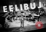 Standbild Armed Forces Radio Jubiläums show Zweiten Weltkrieg California United States USA, 1944, aus Sekunde 12 historischem Filmmaterial Videoclip 65675052082