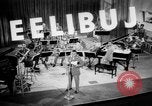 Standbild Armed Forces Radio Jubiläums show Zweiten Weltkrieg California United States USA, 1944, aus Sekunde 15 historischem Filmmaterial Videoclip 65675052082