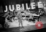 Standbild Armed Forces Radio Jubiläums show Zweiten Weltkrieg California United States USA, 1944, aus Sekunde 18 historischem Filmmaterial Videoclip 65675052082