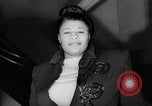Standbild Ella Fitzgerald New York City USA, 1949, aus Sekunde 10 historischem Filmmaterial Videoclip 65675052084