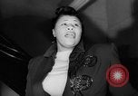 Standbild Ella Fitzgerald New York City USA, 1949, aus Sekunde 17 historischem Filmmaterial Videoclip 65675052084