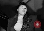 Standbild Ella Fitzgerald New York City USA, 1949, aus Sekunde 18 historischem Filmmaterial Videoclip 65675052084