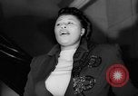 Standbild Ella Fitzgerald New York City USA, 1949, aus Sekunde 28 historischem Filmmaterial Videoclip 65675052084