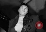Standbild Ella Fitzgerald New York City USA, 1949, aus Sekunde 30 historischem Filmmaterial Videoclip 65675052084