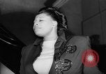 Standbild Ella Fitzgerald New York City USA, 1949, aus Sekunde 42 historischem Filmmaterial Videoclip 65675052084