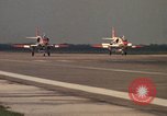 Standbild Flugzeuge TA 4JS Beeville Texas Naval Air Station Chase Field USA, 1982, aus Sekunde 7 historischem Filmmaterial Videoclip 65675052108
