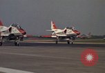 Standbild Flugzeuge TA 4JS Beeville Texas Naval Air Station Chase Field USA, 1982, aus Sekunde 30 historischem Filmmaterial Videoclip 65675052108